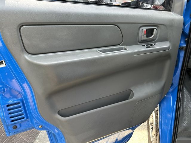 實跑7.3萬 跑少全車水噹噹 車況佳無待修 冷氣極涼 來電預約享折扣  第6張相片