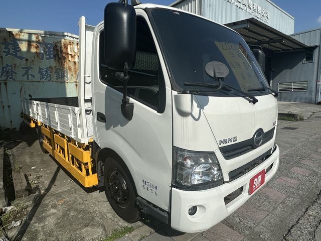HINO 自排7.4噸大貨車 16尺長附花板 視野輔助 實跑9萬 無待修 可加裝尾門/帆布 預約可優惠  第3張相片