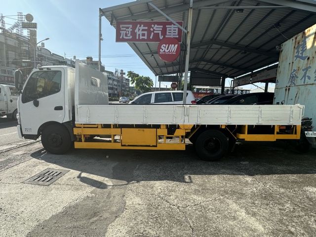 HINO 自排7.4噸大貨車 16尺長附花板 視野輔助 實跑9萬 無待修 可加裝尾門/帆布 預約可優惠  第4張相片
