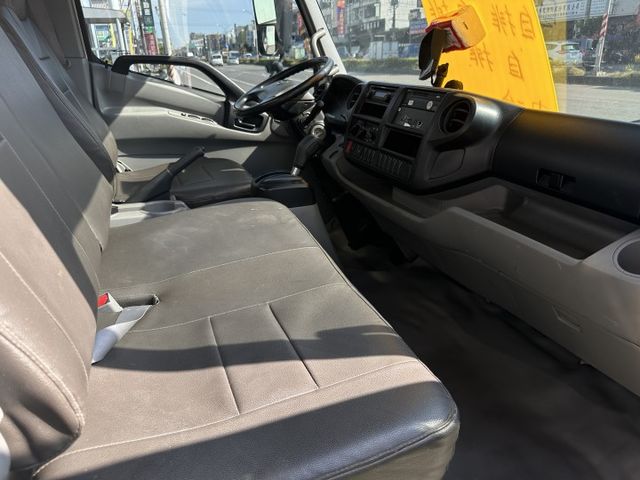 HINO 自排7.4噸大貨車 16尺長附花板 視野輔助 實跑9萬 無待修 可加裝尾門/帆布 預約可優惠  第12張相片