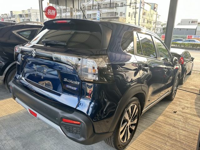 【百台車輛】【價錢可談】油電小車 原廠保固渦輪引擎 省油好停車7氣囊 ikey 車偏 環景 行駛中里程緩緩上升中  第3張相片