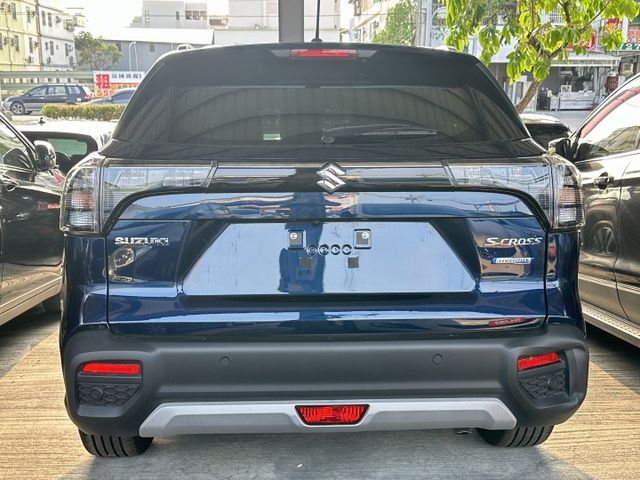 【百台車輛】【價錢可談】油電小車 原廠保固渦輪引擎 省油好停車7氣囊 ikey 車偏 環景 行駛中里程緩緩上升中  第4張相片