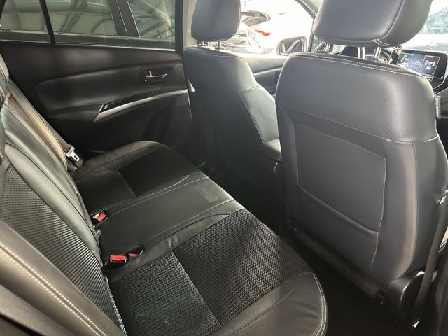 【百台車輛】【價錢可談】油電小車 原廠保固渦輪引擎 省油好停車7氣囊 ikey 車偏 環景 行駛中里程緩緩上升中  第18張相片