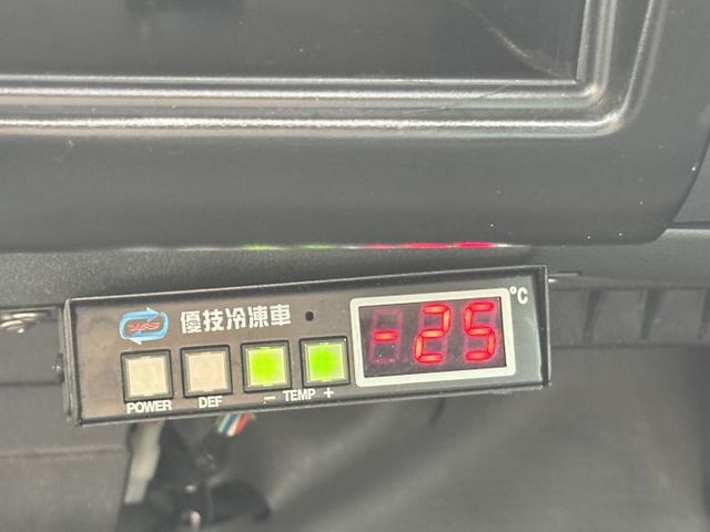 -25度冷凍貨車 三開門 無漏油冷氣涼 可貸款可分期 預約享優惠  第8張相片