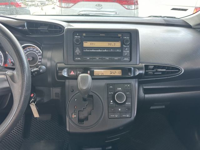 超平價七人座 好開好保養 省油大空間 無待修一手車 可認證 可貸款可分期  第10張相片