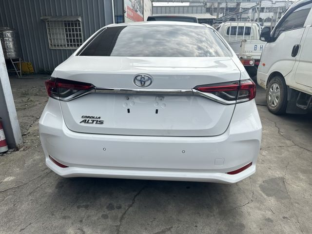 僅跑7萬5 9安、ikey、acc、跟車、胎壓~全車漂亮 優惠專線0906-00086  第4張相片