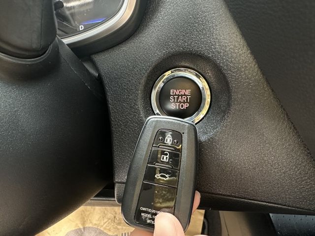 僅跑7萬5 9安、ikey、acc、跟車、胎壓~全車漂亮 優惠專線0906-00086  第11張相片