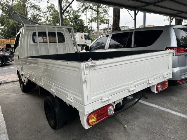 僅跑16萬 無待修 可加裝尾門帆布 優惠專線0906-000866  第6張相片