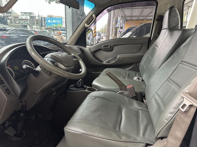 僅跑16萬 無待修 可加裝尾門帆布 優惠專線0906-000866  第7張相片