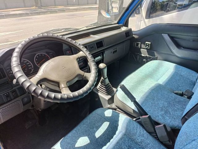 超美貨車便宜售「一年跑不到2萬公里」保養得宜 優惠專線0906-000866  第3張相片
