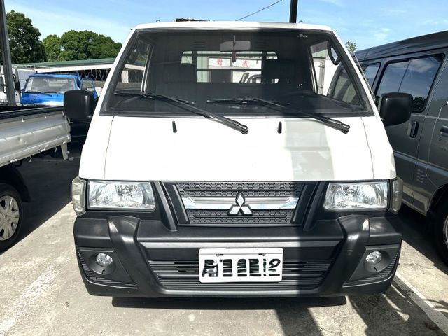 得利卡附「電動尾門」僅跑6萬 一年才跑5千多 內裝美車斗漂亮無待修 0906-000866了解更多  第1張相片