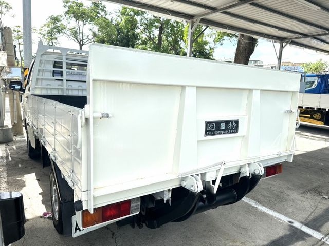 得利卡附「電動尾門」僅跑6萬 一年才跑5千多 內裝美車斗漂亮無待修 0906-000866了解更多  第5張相片
