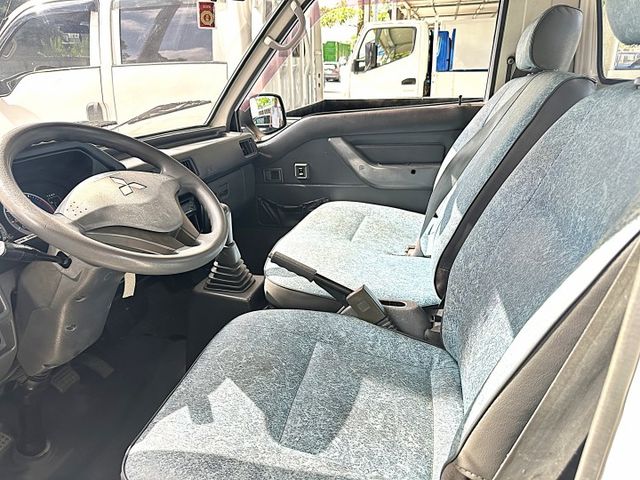 得利卡附「電動尾門」僅跑6萬 一年才跑5千多 內裝美車斗漂亮無待修 0906-000866了解更多  第7張相片