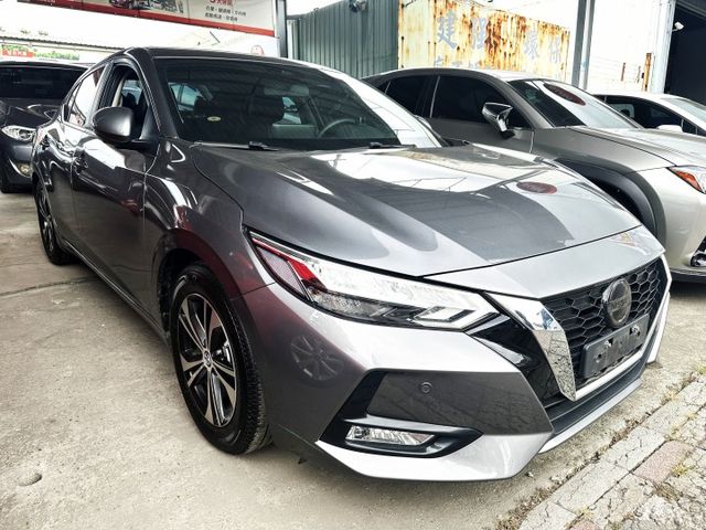 【百台車輛】【價錢可談】僅跑1萬8 原版件 原廠保固 6安 .ikey.環景.ACC.盲點 0906-000866鍾先生  第3張相片