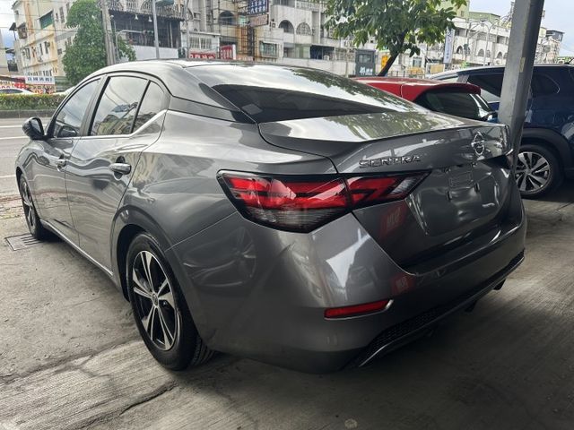 【百台車輛】【價錢可談】僅跑1萬8 原版件 原廠保固 6安 .ikey.環景.ACC.盲點 0906-000866鍾先生  第6張相片