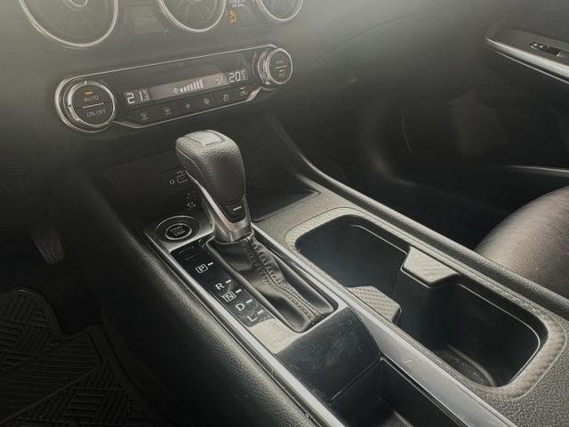 【百台車輛】【價錢可談】僅跑1萬8 原版件 原廠保固 6安 .ikey.環景.ACC.盲點 0906-000866鍾先生  第10張相片