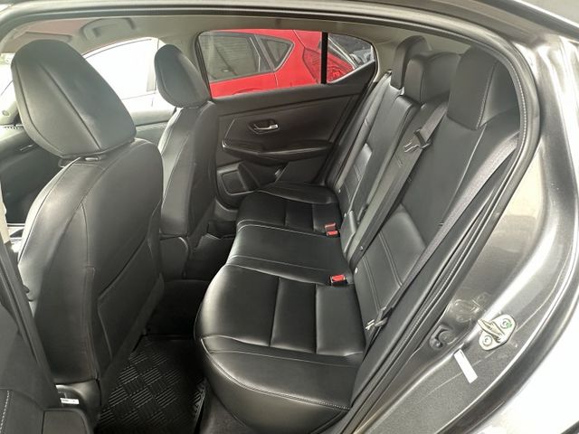 【百台車輛】【價錢可談】僅跑1萬8 原版件 原廠保固 6安 .ikey.環景.ACC.盲點 0906-000866鍾先生  第13張相片