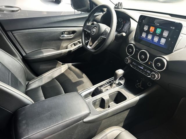 【百台車輛】【價錢可談】僅跑1萬8 原版件 原廠保固 6安 .ikey.環景.ACC.盲點 0906-000866鍾先生  第19張相片