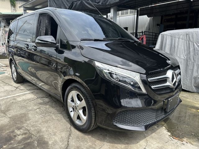 【百台車輛】【價錢可談】總代理 V220d 7人 環景/電尾門/雙邊電動滑門/360度環景0906-000866  第3張相片