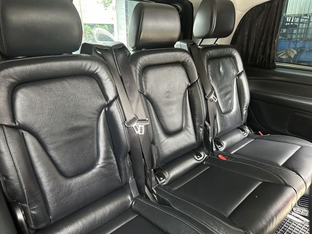 【百台車輛】【價錢可談】總代理 V220d 7人 環景/電尾門/雙邊電動滑門/360度環景0906-000866  第15張相片