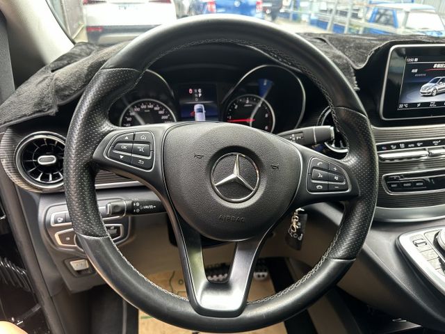 【百台車輛】【價錢可談】總代理 V220d 7人 環景/電尾門/雙邊電動滑門/360度環景0906-000866  第19張相片