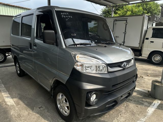 【百台車輛】【價錢可談】【自排】5人客貨 僅跑9萬 可認證 無待修可直接賺錢 0906-000866  第3張相片