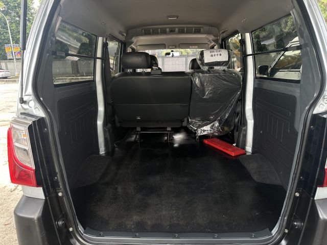 【百台車輛】【價錢可談】【自排】5人客貨 僅跑9萬 可認證 無待修可直接賺錢 0906-000866  第7張相片