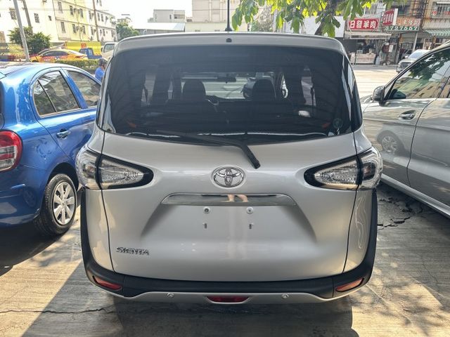 僅跑3萬8 7人座 電動雙滑門 IKEY 摸門 定速 一手車 原版件 可認證可貸款 歡迎電洽  第5張相片