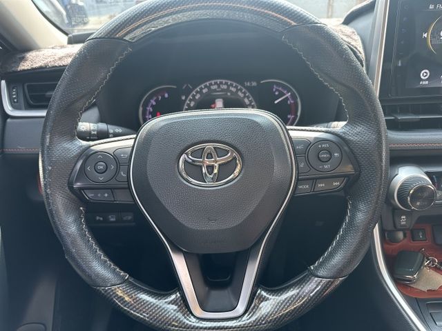 【百台車輛】【價錢可談】RAV4 4WD 僅跑6萬  車況極佳 頂級配備 省油有力 無待修0906-000-866  第11張相片