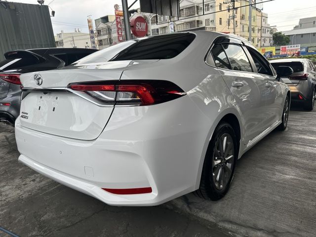 【百台車輛】【價錢可談】僅跑3萬2 可保固 無待修 車況佳 可貸全款 0906-000866  第4張相片