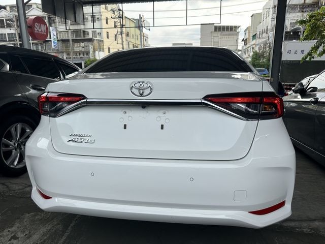 【百台車輛】【價錢可談】僅跑3萬2 可保固 無待修 車況佳 可貸全款 0906-000866  第5張相片