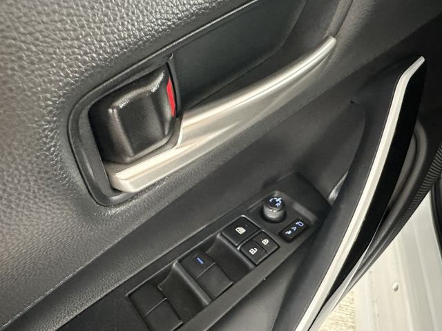 【百台車輛】【價錢可談】僅跑3萬2 可保固 無待修 車況佳 可貸全款 0906-000866  第15張相片