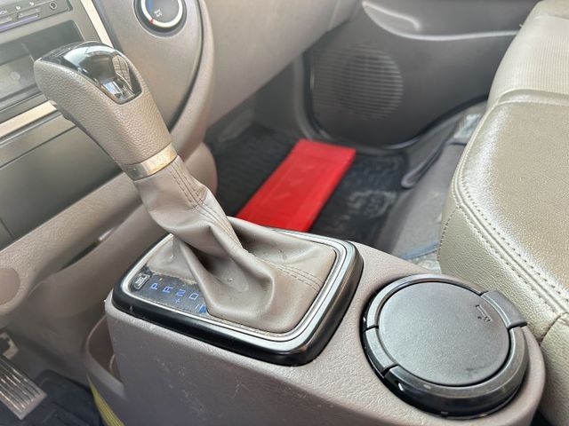 【百台車輛】【價錢可談】【自排】僅跑6萬 車況極佳 可認證 可另加尾門或帆布 0906-000-866  第8張相片