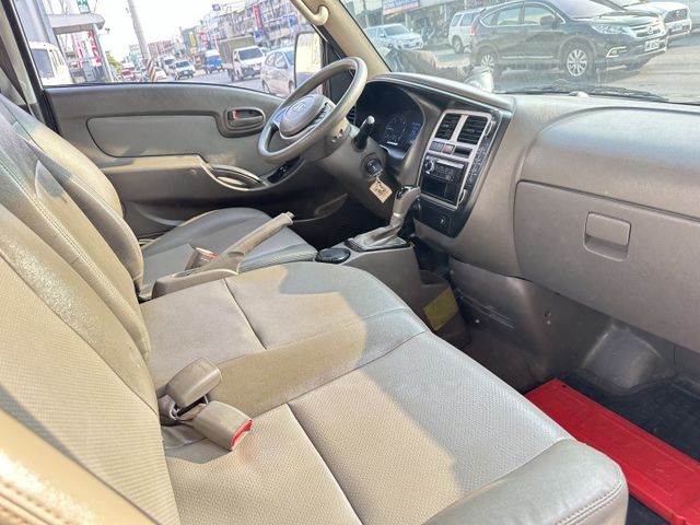 【百台車輛】【價錢可談】【自排】僅跑6萬 車況極佳 可認證 可另加尾門或帆布 0906-000-866  第12張相片