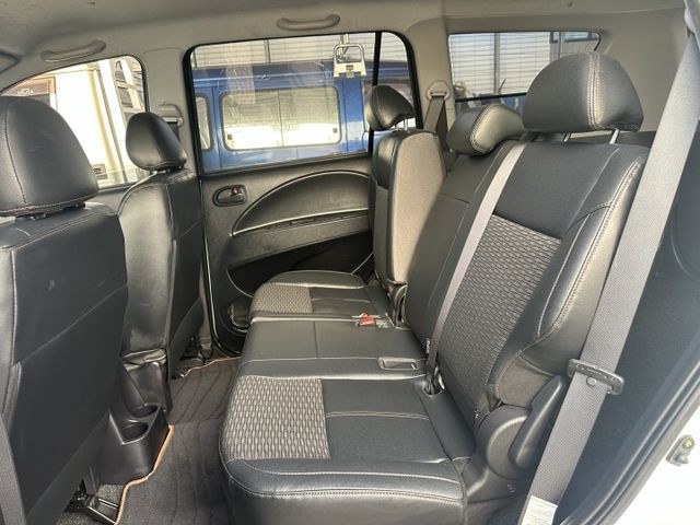 【百台車輛】【價錢可談】【自排】僅跑6萬2 空間大載人載貨皆好 有車頂架 0906-000866  第8張相片