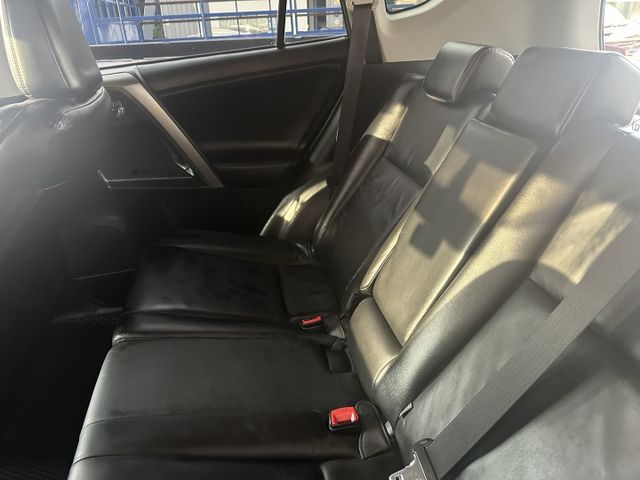 【百台車輛】【價錢可談】RAV4  僅跑11萬 車況佳 無待修 超優代步車 可認證 可分期 定速/快控/天窗  第6張相片