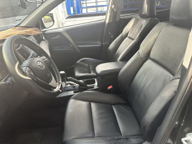 【百台車輛】【價錢可談】RAV4  僅跑11萬 車況佳 無待修 超優代步車 可認證 可分期 定速/快控/天窗  第9張相片