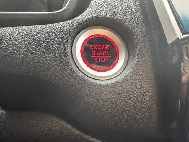 【百台車輛】【價錢可CRV -VTI 僅跑4萬多 渦輪引擎.IKEY.ACC .定速.快控 原版件/無待修 可貸款可分期  第19張相片