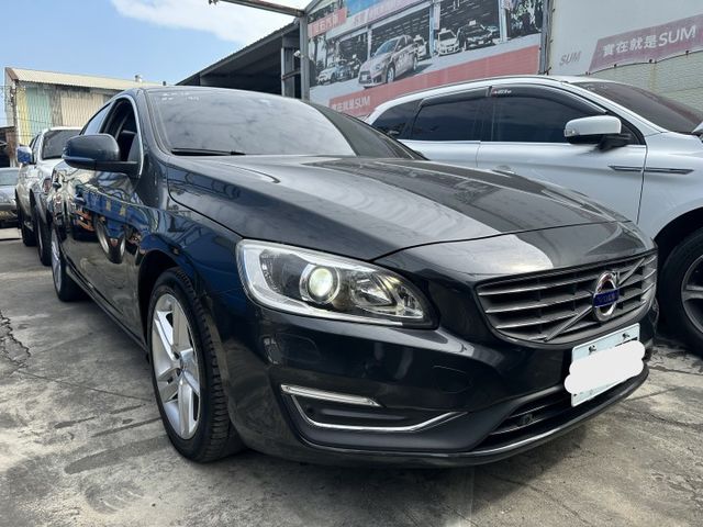【百台車輛】【價錢可談】S60 T4 turbo 僅跑9萬 有另加加速器 車況佳 一手車 原版件 認證車  第2張相片