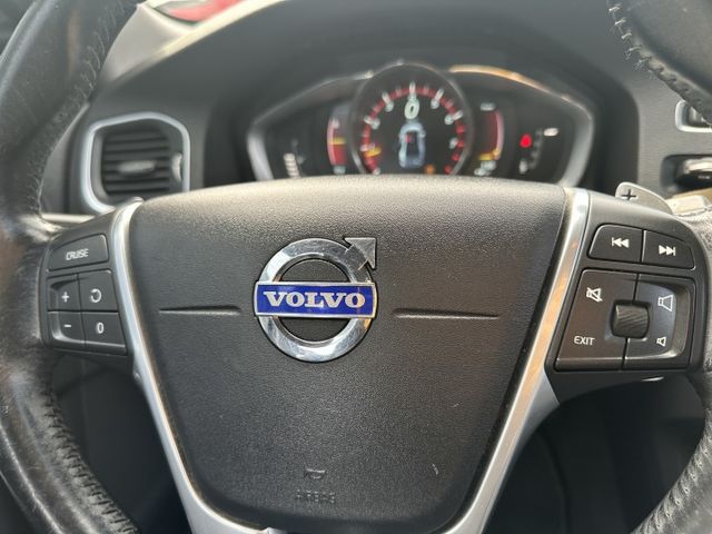 【百台車輛】【價錢可談】S60 T4 turbo 僅跑9萬 有另加加速器 車況佳 一手車 原版件 認證車  第7張相片