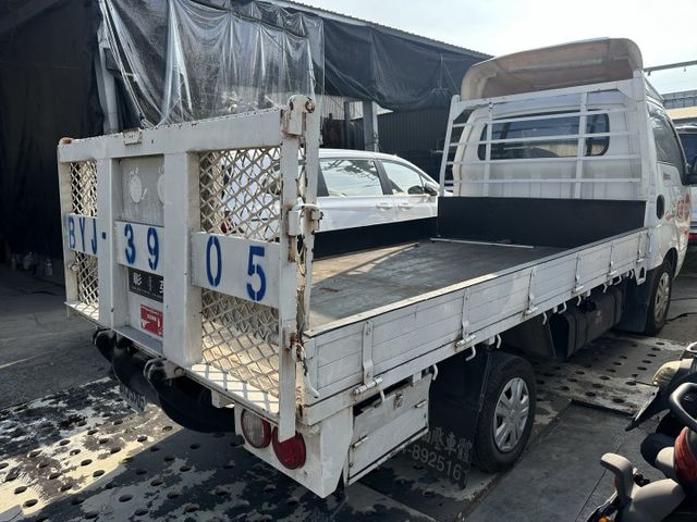 【百台車輛】【價錢可談】僅跑11萬 │網狀雙折尾門 │雙邊摒斗改低│可全額貸  第4張相片