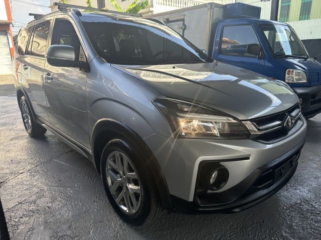 【百台車輛】【價錢可談】【自排】旗艦版 │僅跑9萬 │定速 │車頂架 │盲點 │後出風口  第3張相片