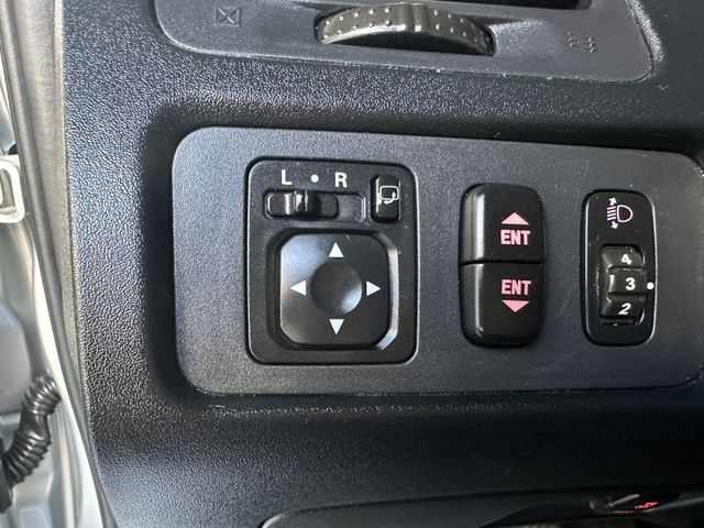 【百台車輛】【價錢可談】【自排】旗艦版 │僅跑9萬 │定速 │車頂架 │盲點 │後出風口  第12張相片