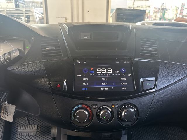 【百台車輛】【價錢可談】【自排】旗艦版 │僅跑9萬 │定速 │車頂架 │盲點 │後出風口  第15張相片