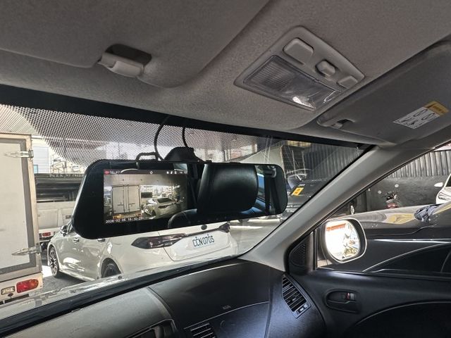 【百台車輛】【價錢可談】【自排】旗艦版 │僅跑9萬 │定速 │車頂架 │盲點 │後出風口  第17張相片