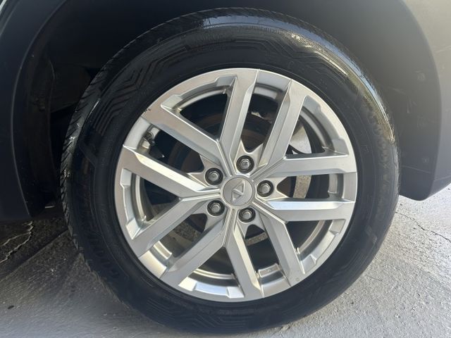 【百台車輛】【價錢可談】【自排】旗艦版 │僅跑9萬 │定速 │車頂架 │盲點 │後出風口  第19張相片