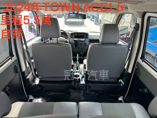 【自排】跑5.5萬公里│認證車│原版件│5人座│強力過件│0元交車【百台車輛在庫】  第8張相片