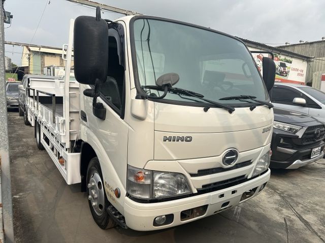 HINO 14尺  雙折雙芯電動尾門 視野輔助 僅跑15萬 車況佳 無待修 【百台車輛在庫】【價錢可談】  第2張相片