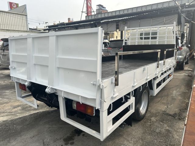 HINO 14尺  雙折雙芯電動尾門 視野輔助 僅跑15萬 車況佳 無待修 【百台車輛在庫】【價錢可談】  第5張相片