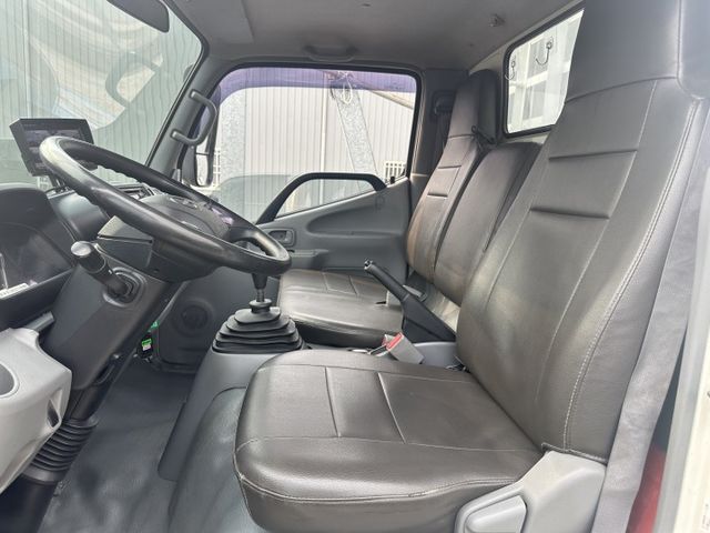 HINO 14尺  雙折雙芯電動尾門 視野輔助 僅跑15萬 車況佳 無待修 【百台車輛在庫】【價錢可談】  第7張相片